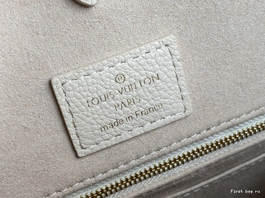 First bag ru MM ONTHEGO LOUIS VUITTON 0813